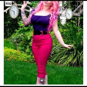 EUC MEDIUM Deadly Dames Pink Capris